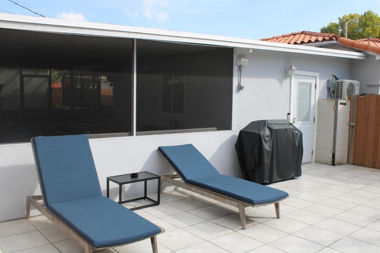 Main House 3 Bed 2 Bath & Guest House 1 Bed 1 Bath マイアミ エクステリア 写真