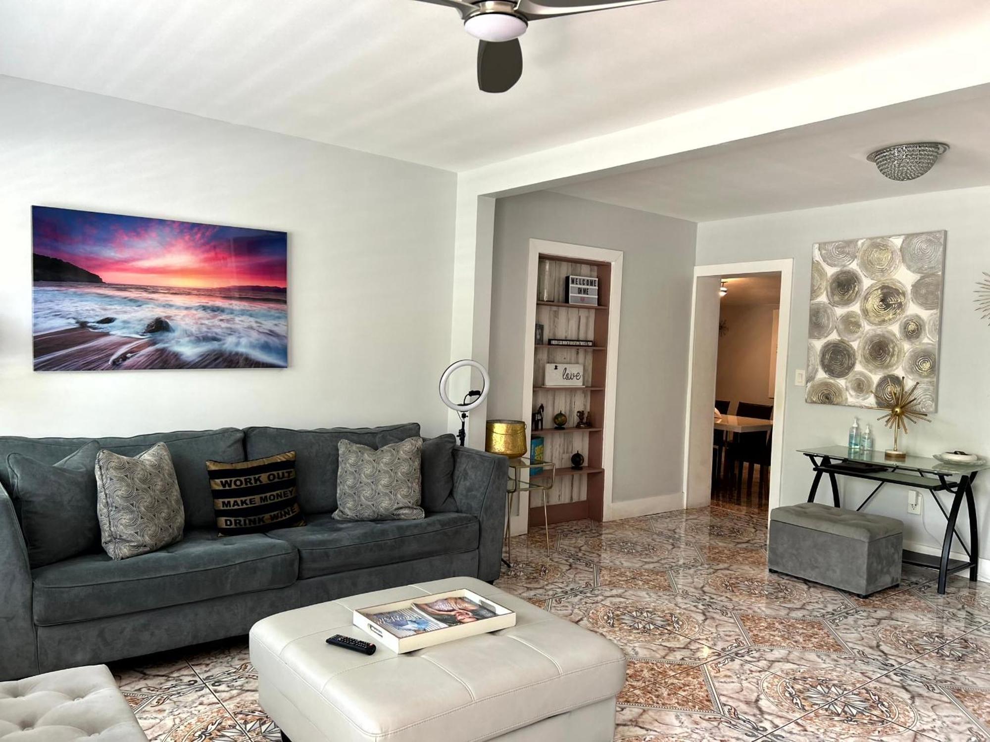 Main House 3 Bed 2 Bath & Guest House 1 Bed 1 Bath マイアミ エクステリア 写真