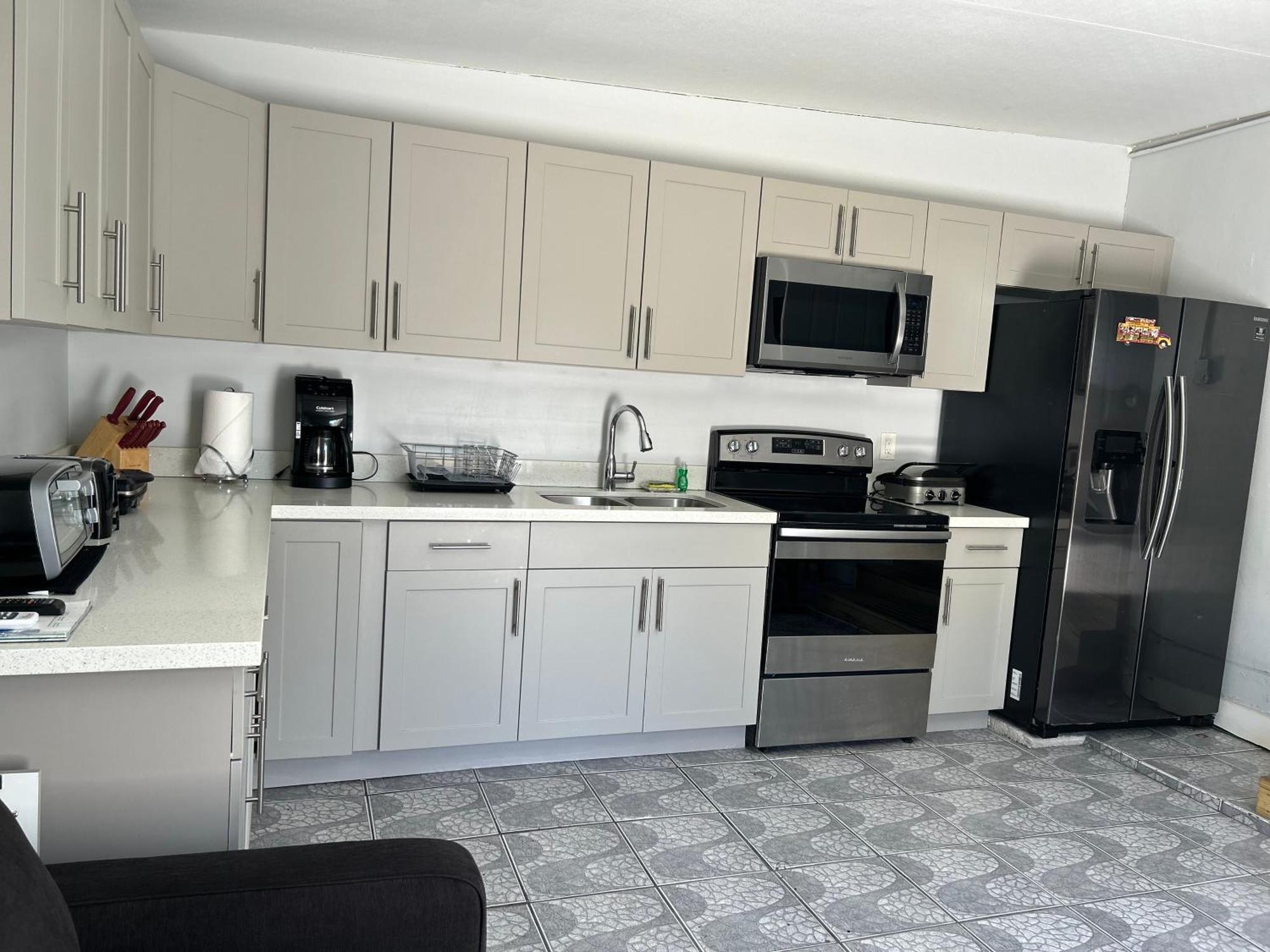 Main House 3 Bed 2 Bath & Guest House 1 Bed 1 Bath マイアミ エクステリア 写真